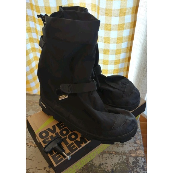 NEOS OVERSHOES Other - Neos Voyager Glacier Trek Cleats Overshoes Black Waterproof Size XL
